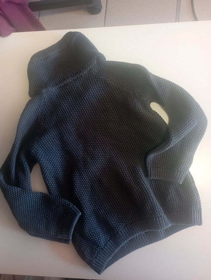 Petit pull esprit en très bonne état. - photo numéro 4