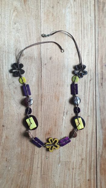 Accessoire de mode bijou fantaisie collier