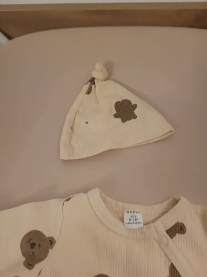 Lot de trois pyjama avec bonnet - photo numéro 4