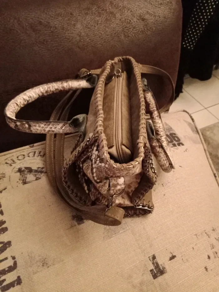 Sac à main avec bandoulière - photo numéro 3