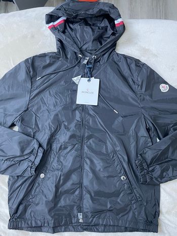 veste Moncler neuf 
