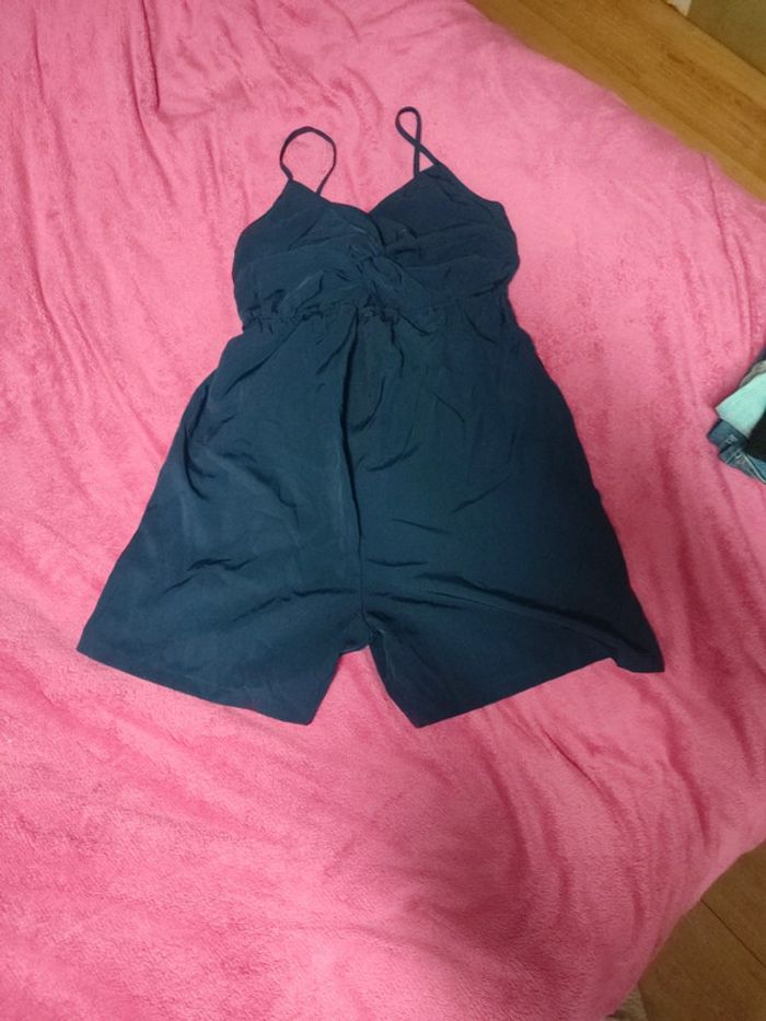Combi short neuve taille S . Bleu marine