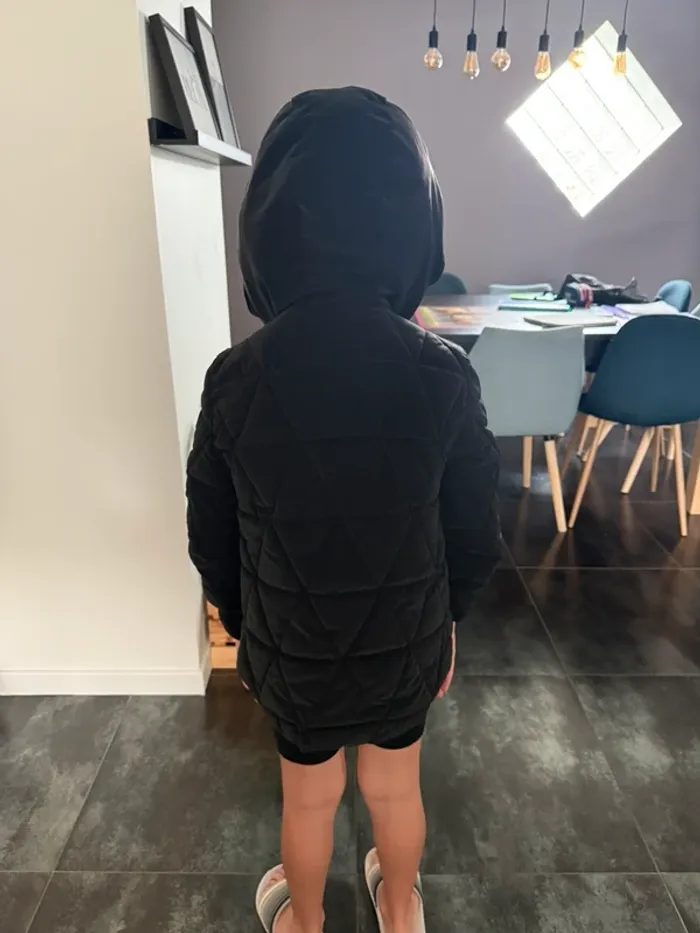 Doudoune noire Zara fille 9 ans - photo numéro 4