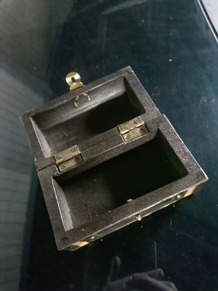 Une petite boîte. - photo numéro 2