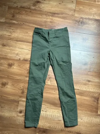 Plantalon slim femme kaki