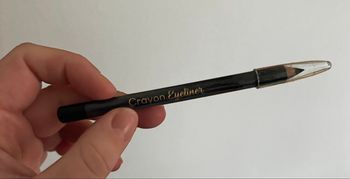 Crayon  yeux noir 