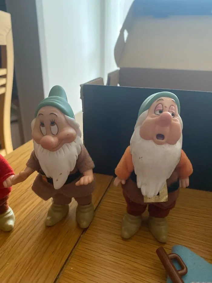 Les 7 nains figurines 11 cm - photo numéro 3