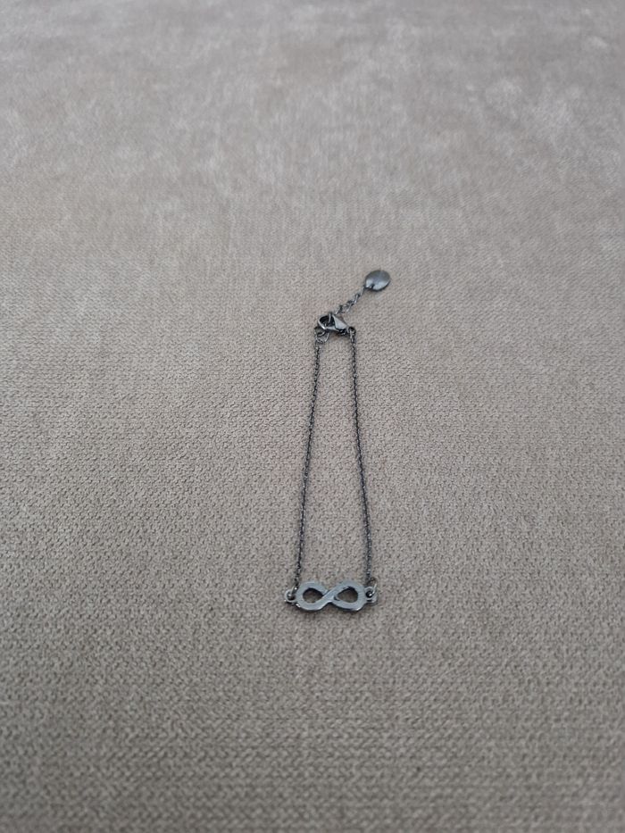 Bracelet signe infini gris foncé argenté Claire's - photo numéro 6