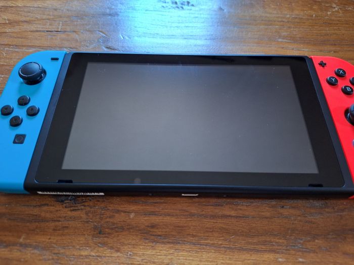 Nintendo Switch - photo numéro 8