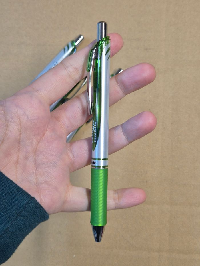 Lot 4 stylos Pentel verts - photo numéro 4