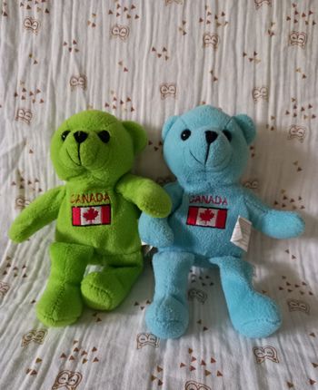 Doudou peluche ours Canada