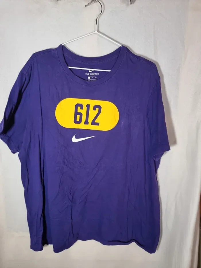 T-shirt Nike