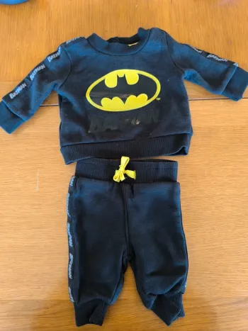 3103696 ensemble pull + jogging noir garçon 0/3 mois batman