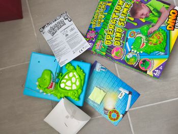 Jeu dinosaure "docteur maboul"