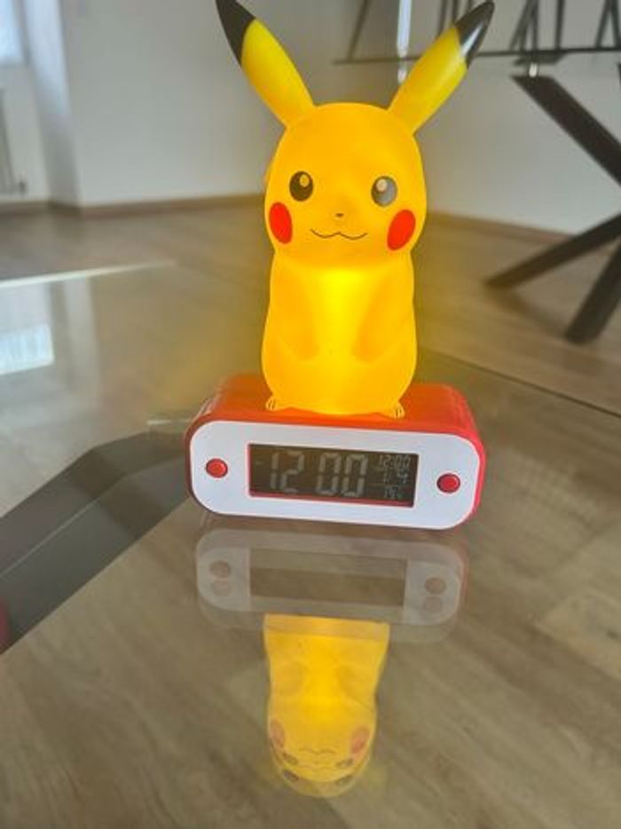 Reveil et veilleuse pikachu Pokémon