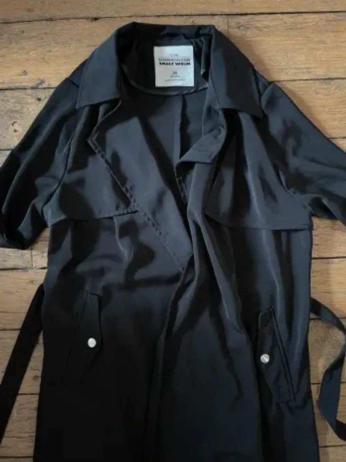 Trench Noir - photo numéro 11