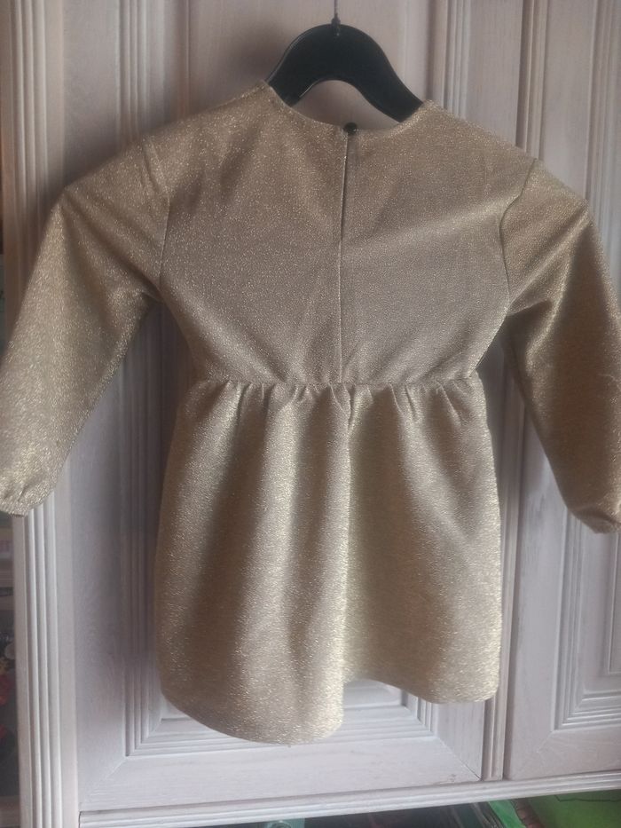 Robe manches longues pailletée 3 ans - photo numéro 7