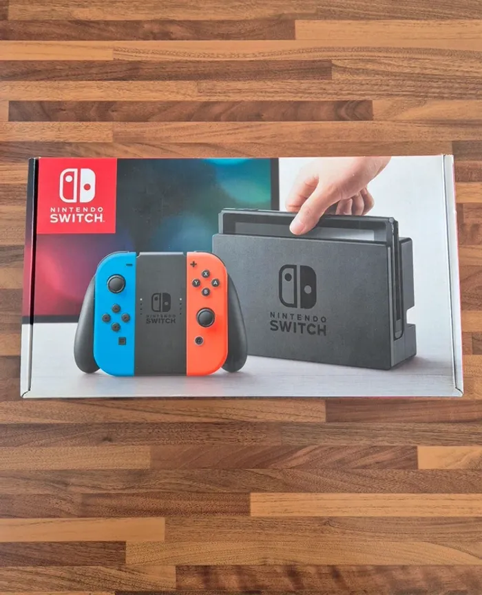 Console Nintendo switch en boîte - photo numéro 5