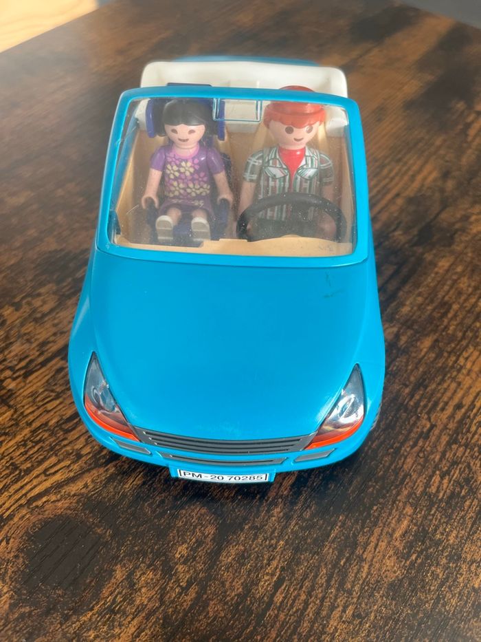 Voiture - photo numéro 2