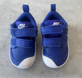 Baskets Nike bébé 21 neuves