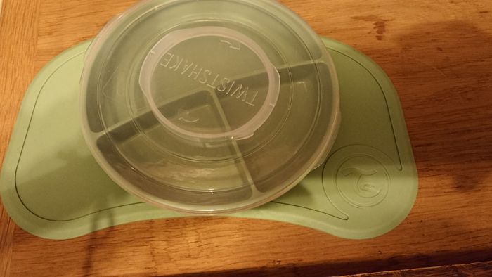 Plateau repas ventouse