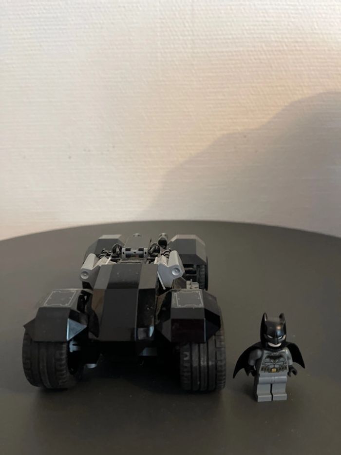 Magnifique voiture et personnage Lego Batman - photo numéro 4