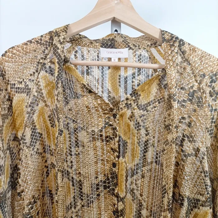 Blouse imprimé python moutarde – Grace & Mila – Taille M A747 - photo numéro 2