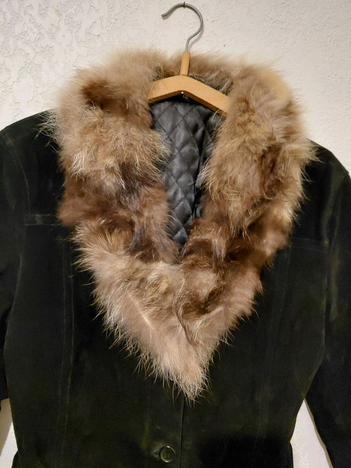 Veste ,Manteaux noir en cuir avec fourure - photo numéro 4