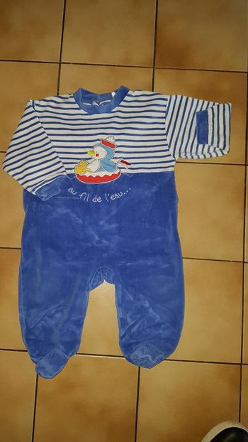 Pyjama en velours bleu