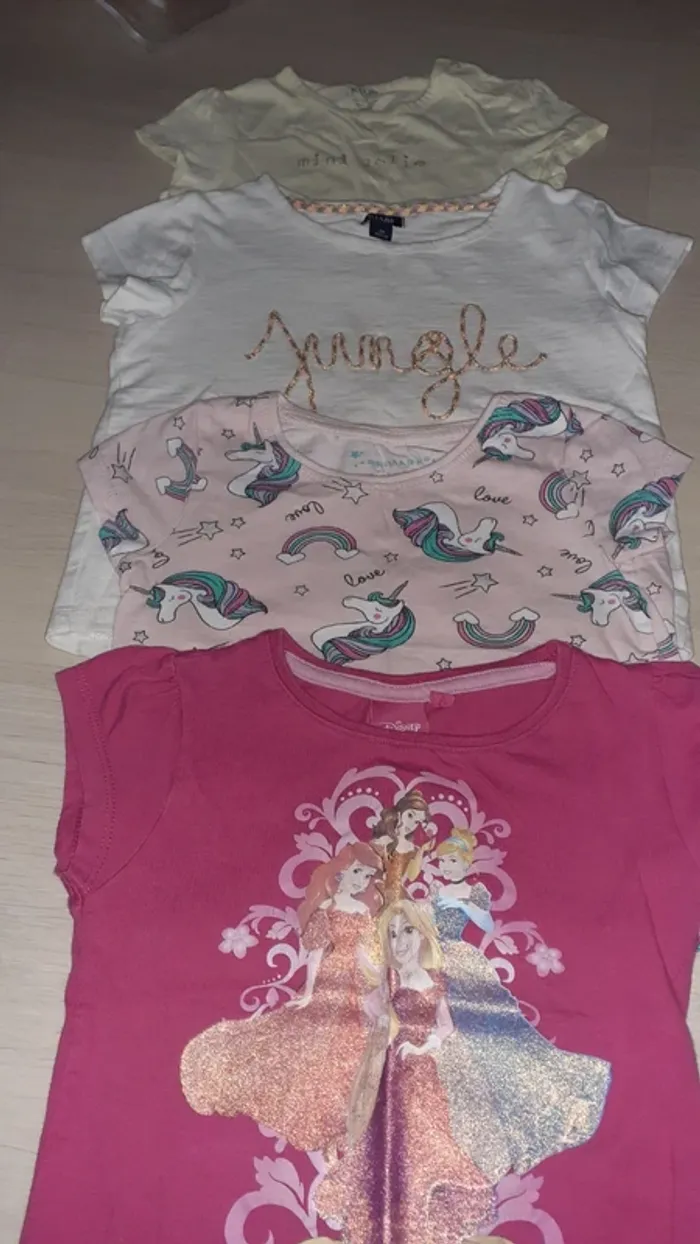 Lot de 4 tshirt - photo numéro 2