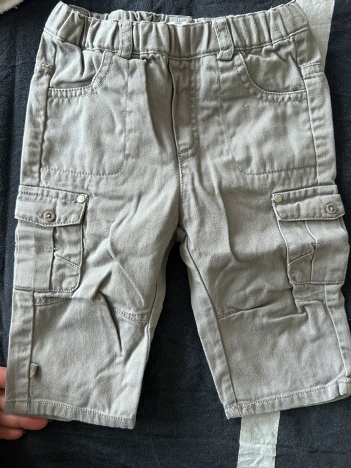 Lot deux pantalons bébé 6 mois - photo numéro 3