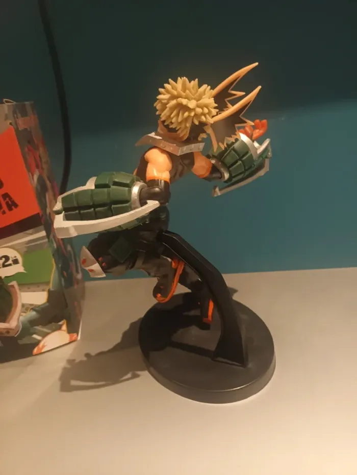 Figurine Bakugou Katsuki "my hero academia " - photo numéro 5