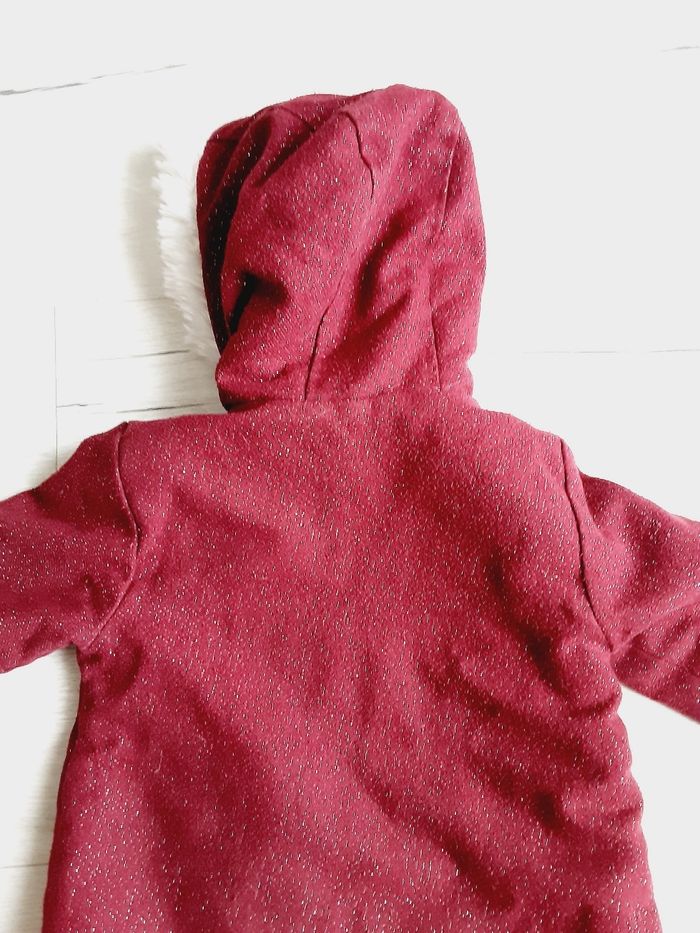 Vêtement fille manteau bordeaux brillants à capuche Gémo 3 ans - photo numéro 7