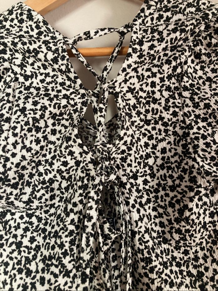 Kiabi robe à fleurs noire et blanche XS - photo numéro 5