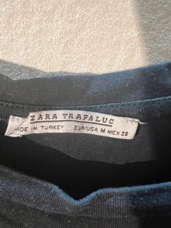 T-Shirt Noir - Zara - Taille M - Parfait État. - photo numéro 3
