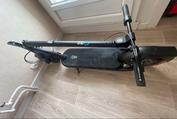 Vend trottinette électrique neuf peu servi - photo numéro 5