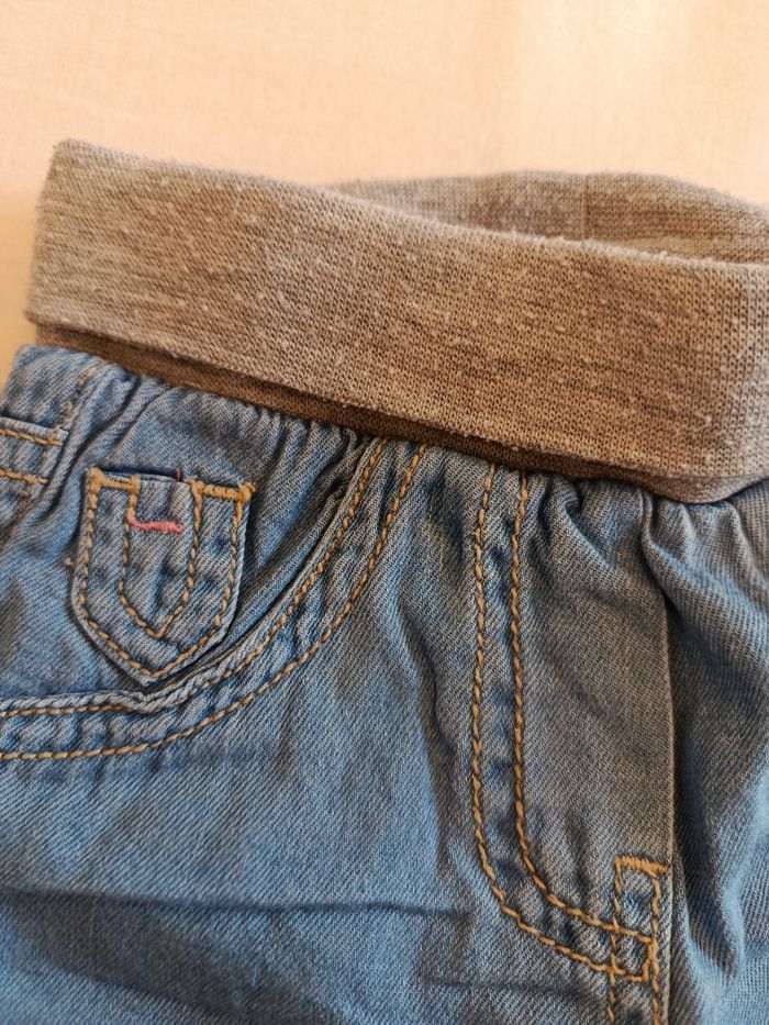 Pantalon taille 1 mois - photo numéro 4