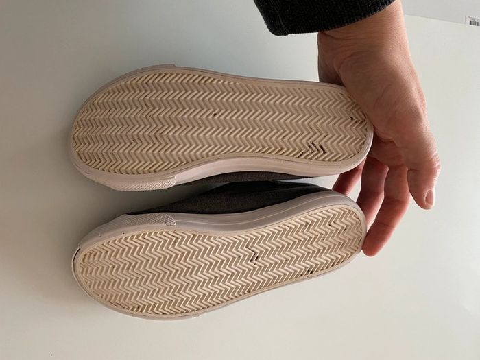 Baskets en toile grises taille 30 - photo numéro 7