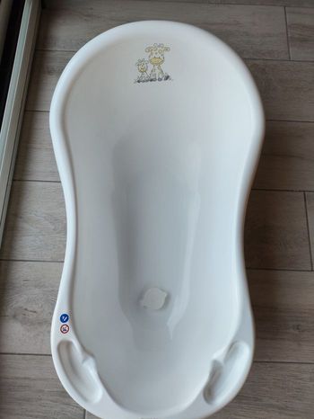 Baignoire bébé+ pied girafe 