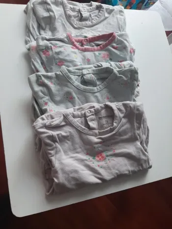 Lot de 4 pyjamas léger 18 mois