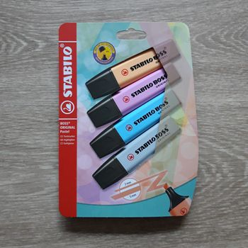 Lot de 4 surligneurs Pastel Stabilo NEUF