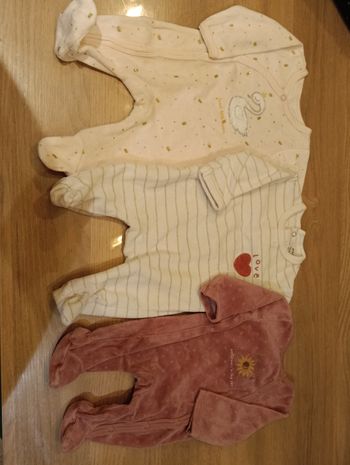 3 pyjamas 1 mois 