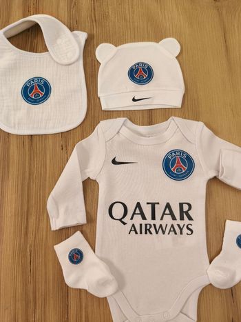 Ensemble bébé foot cadeau de naissance paris psg