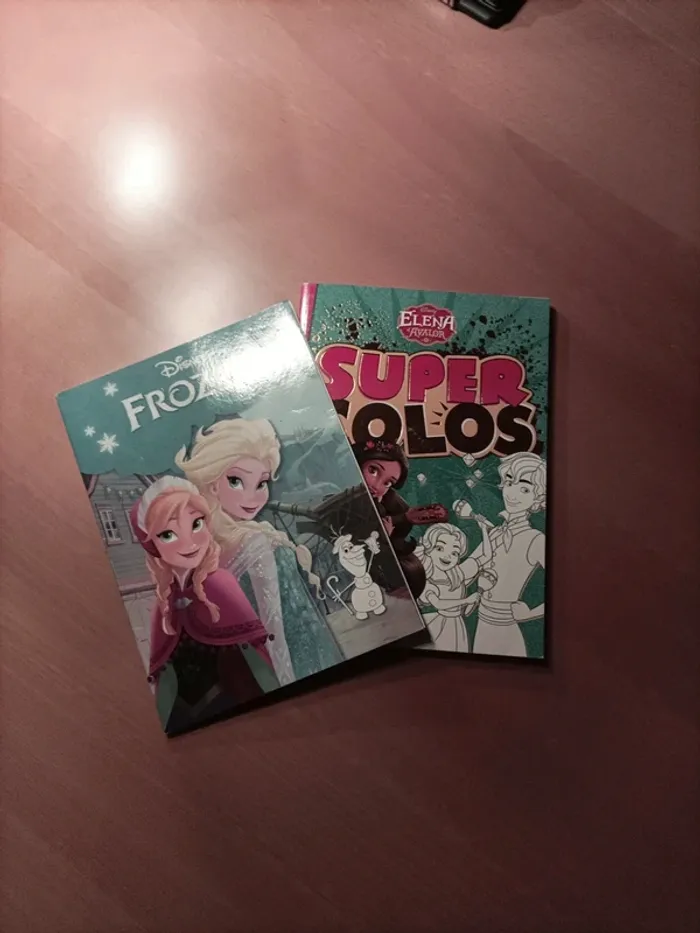 2 livres de coloriages Disney - photo numéro 2