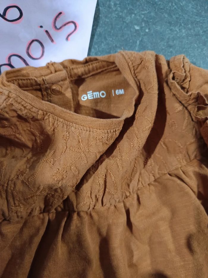 Haut marron Gémo 6 mois - photo numéro 2