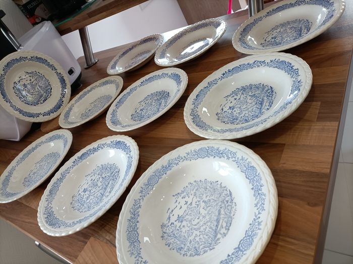 Lot 10 assiettes Vintage marque Don Quichotte Wembley - photo numéro 4