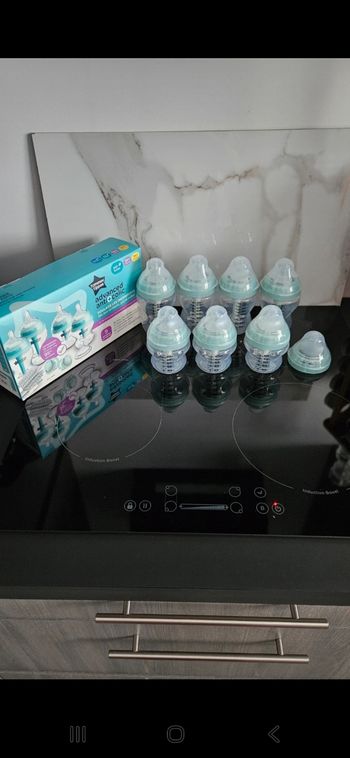 Lot biberons tommee tippee