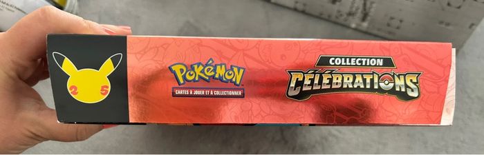 Pokémon Collection Célébrations Dracaufeu V De Peter - photo numéro 2