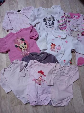 Lot de 9 vêtements