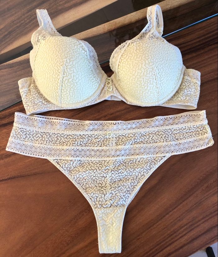 Ensemble lingerie jaune pastel - Rougegorge